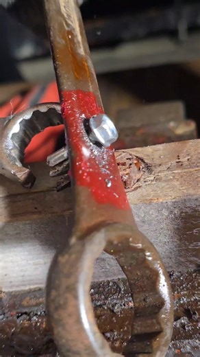Rahul DIY Hub on Instagram: "How to Remove a Rusted Bolt | Tools & Tricks #tricks"