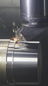 Reducing chip jamming 💡 Chip jamming when turning to a shoulder beats up inserts so an easy fix is to not turn all the way to end and leave a small gap then face that off like the second toolpath does #machining #cncmachining #instamachinist #cnc #turning #cncporn #cncmachine | Theukmachinist