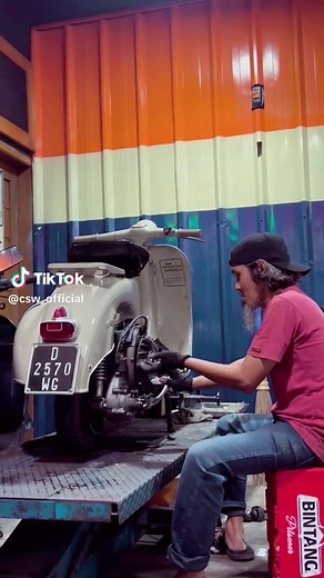 Classic Scooter Work: The Art of Vespa Restoration