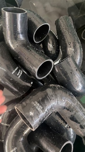 Frank Xia on Instagram: "90-degree silicone rubber hose, custom sizes and colors available. Free mold fees for bulk orders."