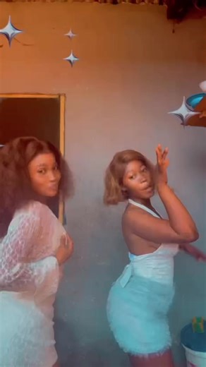 Vidéos de Dora La belle (@dora.la.belle606) avec son original - Autorité L🐋💕