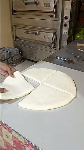 Amazing bread making skills🧑‍🍳 #food #satisfying