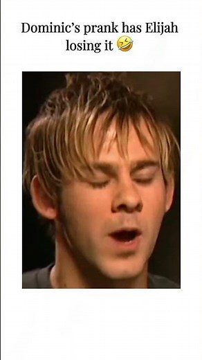 Elijah Wood realizing he’s being pranked mid-interview 😭