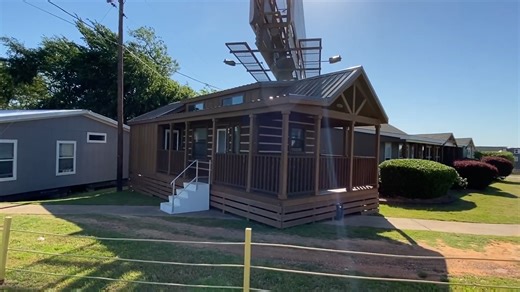 Meadowview by Platinum Cottage | 1 bed, 1 bath tiny house tour