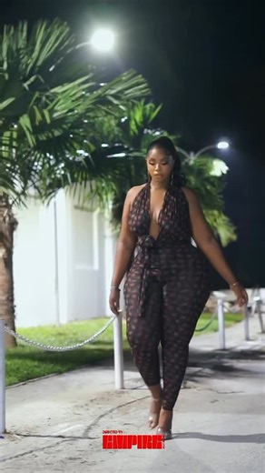 bae𝗕𝗥𝗢𝗡𝗫 | 𝗥𝗲𝗮𝗱𝘆 𝘁𝗼 𝘄𝗲𝗮𝗿 | 𝗣𝗹𝘂𝘀-𝘀𝗶𝘇𝗲 𝗙𝗮𝘀𝗵𝗶𝗼𝗻 on Instagram: "𝑶𝑼𝑻𝑺𝒀𝑫𝑬 𝑪𝑶𝑳𝑳𝑬𝑪𝑻𝑰𝑶𝑵 ✨NADIA SEXY OUTSYDE JUMPSUIT ✨ 𝑷𝒓𝒊𝒄𝒆: N56,000 , $56 𝑺𝒉𝒐𝒑 𝒗𝒊𝒂: www.baebronx.com ( prices are discounted on website) , Direct Messaging (DM) , whatsapp (+𝟮𝟯𝟰𝟴𝟬𝟳𝟱𝟴𝟮𝟵𝟬𝟲𝟬) More information: Sub group : OUTSYDE PROMAX SET (Up to N5,000, $5 discount when shopping via website) Available Sizes✅ (US) : 8,10,12,14,16,18,20,22,24 Model wearing : US SIZE 14, 