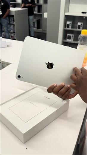Apple iPad 11th Gen (A16) Unboxing | First Look & Initial Impressions (2026)