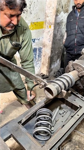 This Craftsman Makes Springs Like a Machine 😲 #craftsmanship