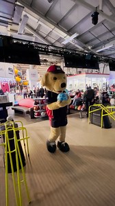 BOWL INTO THE WEEKEND!🎳🍔🌭🍕 Try out our amazing Dine 'n' Bowl offer! Every day from 4:00 pm! 🕓 Just £17.95 per person for two games of bowling a delicious meal of your choice. The perfect family activity! Book now: https://out-of-bounds.co.uk/offers-events/dine-and-bowl/ #OutOfBounds #EscapeTheOrdinary #bowling #OOB #GoOutOfBounds #Activitycentre #Westsussex #ThingsToDoWithKids #thingstodo #cafe #food #dinenbowl | Out of Bounds