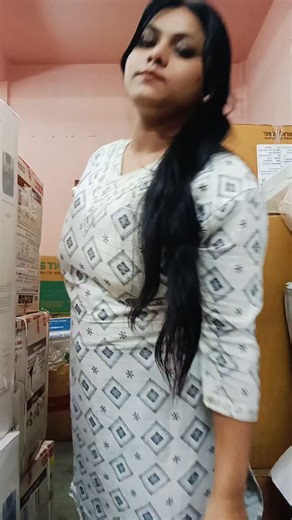 keya Debnath on Instagram: "#follow #instagram #reels #support #bollywoodsong #bengali"