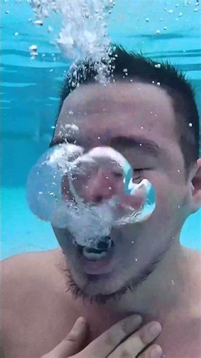 Burp Sprite vs Coke Underwater