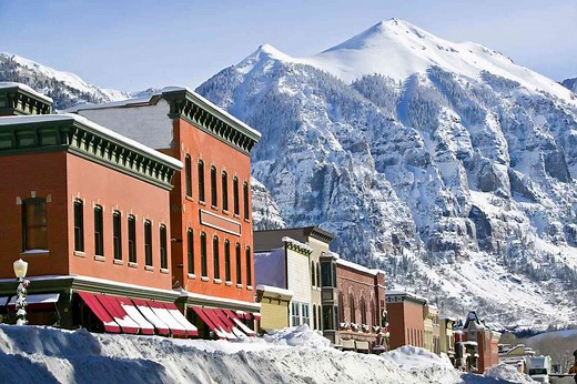 10 Small-town Ski Destinations in the U.S. With Big Mountain Thrills and Charming Vibes