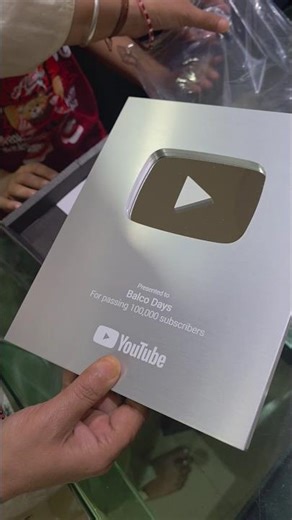 YouTube Silver Play Button Unboxing