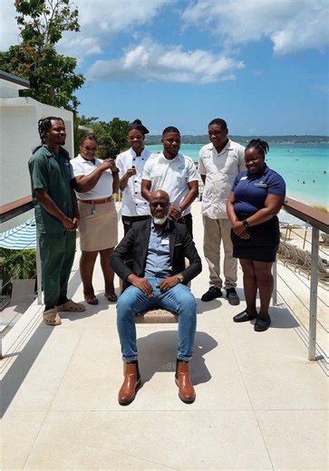 DM us “STAY” and we’ll send you everything you need to plan your vacation 🇯🇲 Every “Good morning” has a familiar voice. 🌴✨ At FootePrints Hotel, it’s the people behind every welcome, every smile, and every good morning who make each stay feel special. This time, we decided to put our Operations Manager to the test. Could he recognize each team member from just one sentence? Safe to say… some voices were easier than others. 😄 📍 FootePrints Hotel is a 32-room boutique beachfront hotel on Seve