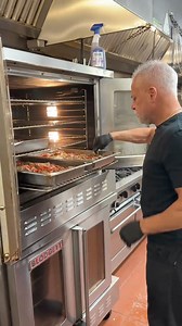 Food Boss vs Grease & Grime with the help of Dawn Professional Multi Surface Heavy Duty Degreaser. #Ad #DawnProfessionalpartner @P&G Professional | Foodboss