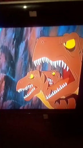 the land before time III : the time of the great giving . sharptooth scenes ela ja ta touca