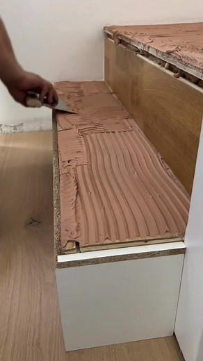 Cover the stairs with parquet (steps) and white chipboards (risers) #parquetpro #stairs #parquet #stairs #parquetfloor | Tzy House