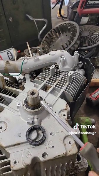 Crank Seal Replacement for Kohler CH23 Engine