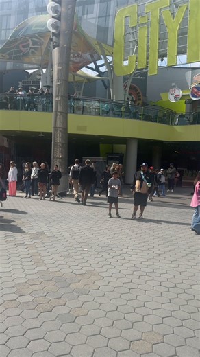 Christopher Nolan just walked past us 🤯