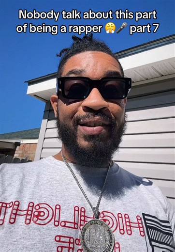 Musicians - The algorithm will burn you out before the studio ever does 🫨 If you feel this… you not crazy just do what HAS to be done 💯🔌 Save to music manager folder Send to a musician you know #rapper #raptok #musician #unsignedartist