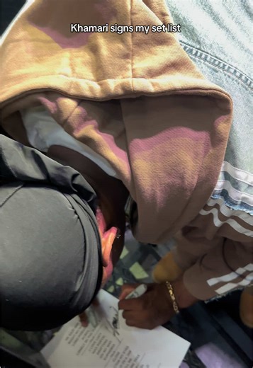 Replying to @debzzzz Keeping this set list forever! He’s the sweetest #khamari #headinajar #rnb #concerts #fypシ