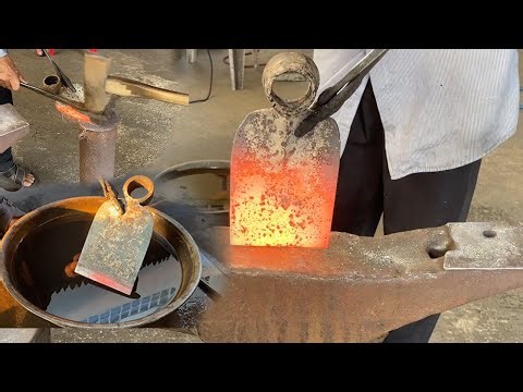 Blacksmith Skill How to make a metal hoe restore from old metal hoe​