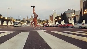 Cross Walk session with BBoy Bobby | BBoy World