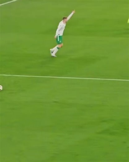 Second Tier podcast on Instagram: "This is unreal. Former Millwall and Preston loanee Troy Parrott scored a hat-trick-winning goal in 90+ minute. The same guy scored 3 goals in 43 Championship games but is now tearing it up for Alkmaar and Ireland. The chaos of the Ireland celebrations, the Hungary players on the floor. Chef's kiss 🤌"