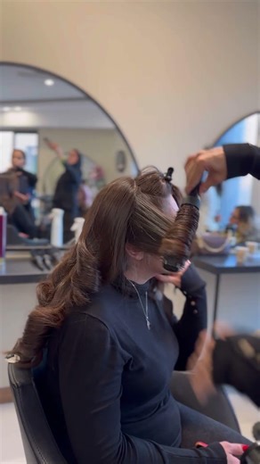 “Side Curl Hack with Round Brush 🔥 #hairstyle #barber