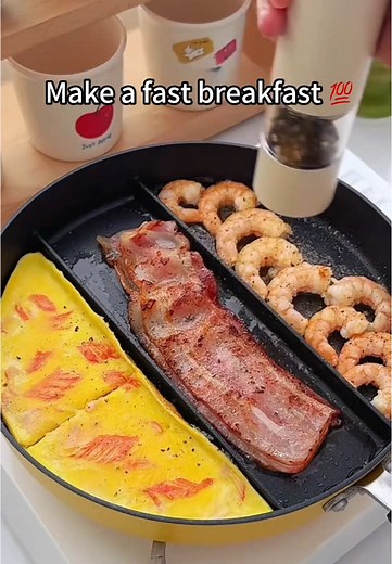 Make a fast breakfast in 10 minutes. #Foodie #foodtiktok #fyp #foryoupage #fastbreakfast #quickbreakfast #easyrecipe #sandwich