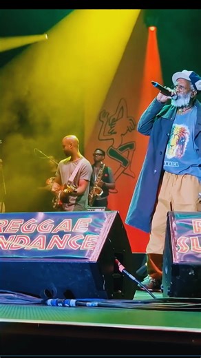 burningspearmusic – Jah Is My Driver 🚐🔥 Live at Reggae Sundance (Eindhoven)! Vibes for the soul ❤️💛💚 #RootsReggae #BurningSpear #ReggaeLive | Reggae-agenda