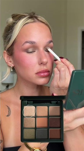 Effortless Autumn Eye Look | Cozy Fall Eyeshadow Tutorial 🍂