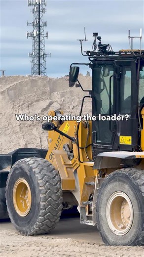 Remote work from our QE Cat Command center. @caterpillarinc #construction #heavyequipment | Quality Enterprises USA, Inc.