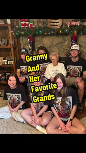 Granny and her 6 Great Grands!#family #greatgrandma #christmas2025