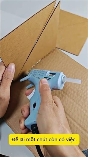 Fun science tutorial: Making a simple 3D movie projector.