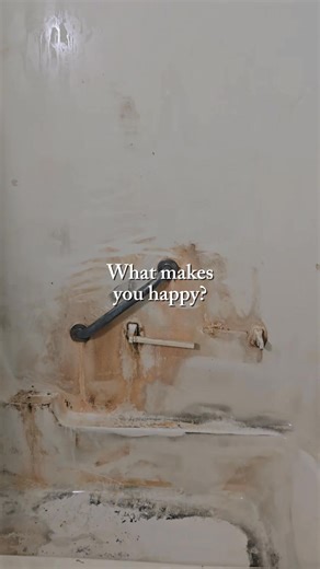 When we say extreme clean… we mean it. 🧼✨ From ‘I don’t know where to start’ ➜ to sparkling. Handy Maids: We get the grime so you can have you time. #HolidayClean #deepclean #cleaning #cleaningservice #andersonindiana #SpotlessHome | The Handy Maids