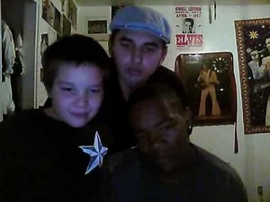 4 girls finger painting