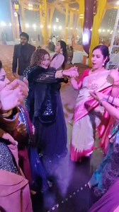 9.4K views · 133 reactions | Radhey Radhey  藍藍藍藍Y mey hu 樂樂samjh nhi aa rha ..樂樂kis kis gaany pr dance kr diya meny ..藍藍藍藍lgta h apny bachpan mey chali gyi thi kuch time key liy 拾拾 #viralreelsfb #viralreel #FacebookReelsContest #viralshorts #facebookreel #enjoy #viralposts #viralfb #viralpage #virals | SS Shopping Site | Facebook