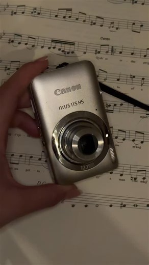 Koleksionistii | Kamera digjitale dhe analoge📸🎞️ on Instagram: "Shitur✅ In my cinematic photos era🙈🫠 Canon Ixus 115 HS📸 Vjen i kompletuar me të gjithë aksesorët e nevojshëm☀️ • ***Para se të porosisni kamerën, ju sugjerojmë të bëni kërkime mbi të në internet duke përdorur modelin specifik i cili është përmendur më lart. Sigurohuni që të jeni të informuar mbi parametrat dhe mënyrën e përdorimit.💌 xoxo, Koleksionistii • DM për porosi💌 • #tirana #vintage #digitalcamera #idedhuratash #idedhur