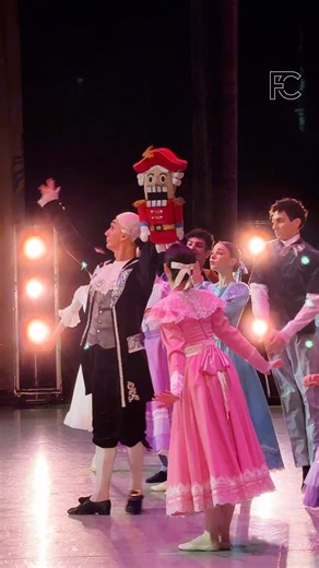 Plongez dans la magie de Casse-Noisette 😍⭐️🎄✨#franceconcert #ballet #danseclassique #cassenoisette #parisballettheater | Franceconcert