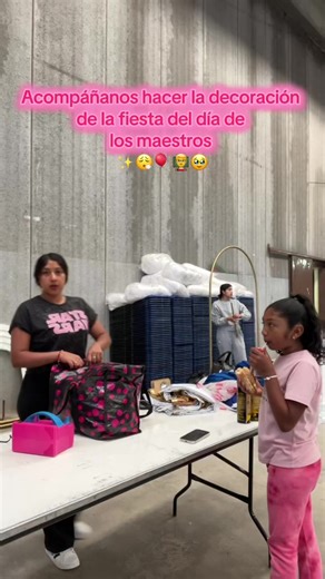 Acompañamos a decorar la fiesta del día del maestro #fyp #mamadedos #decoracionesglobos #diadelmaestro