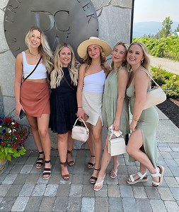 Kelowna Holy Sip Full Day Lunch Tour - Westside Wine Trail