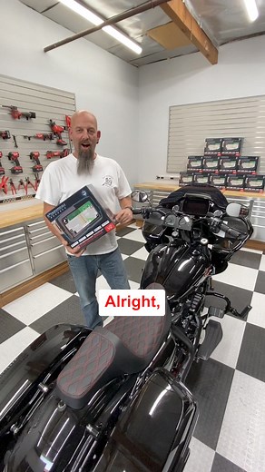 🤯 We sold & installed the first Soundstream V2 radio the same day we received them from Soundstream! A customer came in wanting a WHIM module to make his GTS radio work better, but when he caught eye of the all new V2 radio from Soundstream, he was sold on the spot! How can you say no to the 8.3 in. touchscreen display, wireless CarPlay, rally mode, iGO navigation, and all the other AMAZING features? These Harley Davidson stereos are going to fly off the shelf. Be sure to order yours ASAP! Link