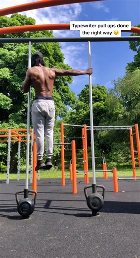 Innovative Typewriter Pullups Variation for Effective Street Workout