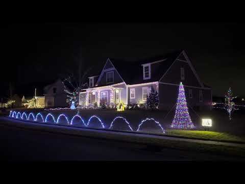 Traditional Christmas lights synched to music using 16 channel Light-O-Rama controller