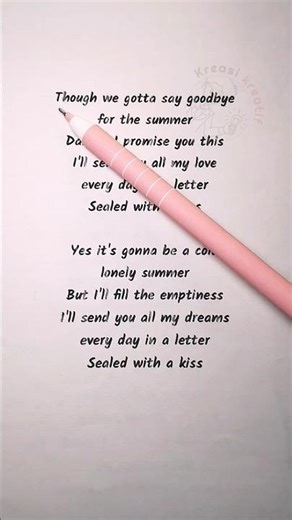 Emily Linge – Sealed with a Kiss | Easy English Lyrics to Sing Along