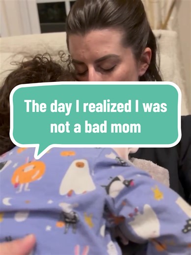 And when we start talking… it’s always the same missing piece 🤷🏻‍♀️ Sleep. Not more motivation. Not a better routine. Not “trying harder.” Just rest 🤍 Because exhaustion doesn’t just make you tired, it steals your patience, clouds your judgment, and convinces you that you are the problem. You’re not. A regulated nervous system changes everything. Sleep brings clarity back online. And confidence quietly follows.🤗 If this hit close to home, let it land. You’re not a bad mom. You’re a tired one