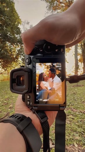 Fotografo en Posadas - Franco Moray | Así se vive una sesión de compromiso con Daiana y Josith: sin poses forzadas, disfrutando cada instante y capturando el amor real que se... | Instagram
