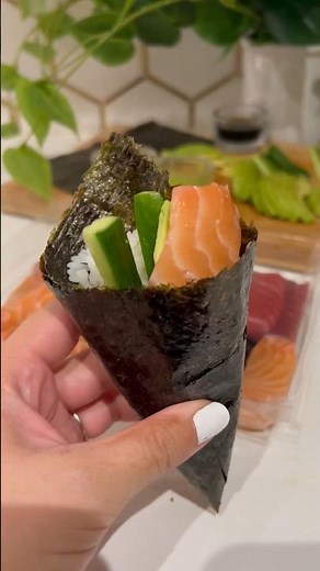 How to Make Hand Rolls