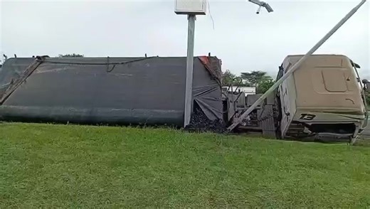 #Doing what we do best @boetie20 @Duane Botha @Allways towing Natal