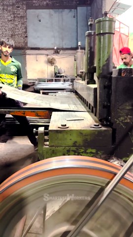 Industrial Metal Cutting: Turning Metal into Sheets